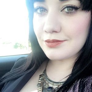 Meet your Posher, Alina